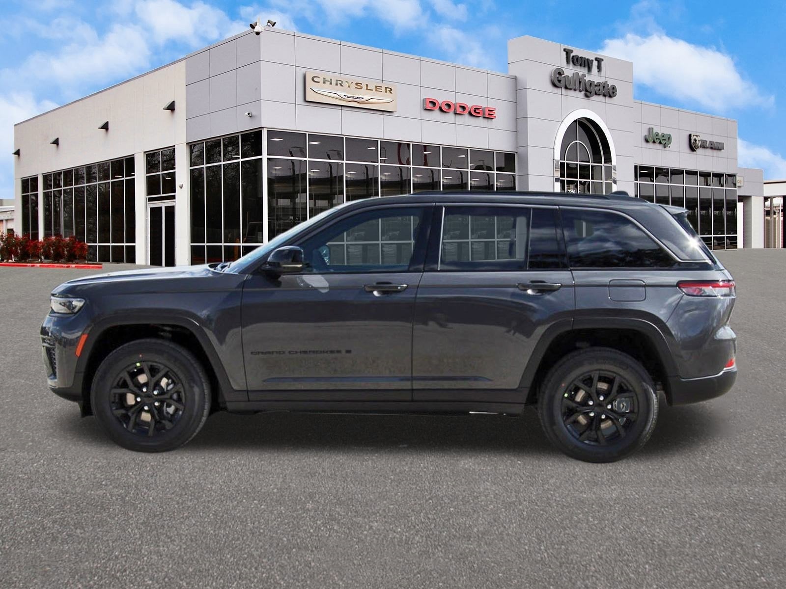 2026 Jeep Grand Cherokee Laredo Altitude 4x2