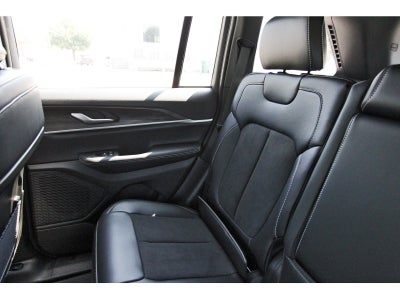 2027 Jeep Grand Cherokee Altitude Laredo 4x2 *Ltd Avail*