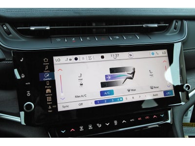 2027 Jeep Grand Cherokee Altitude Laredo 4x2 *Ltd Avail*