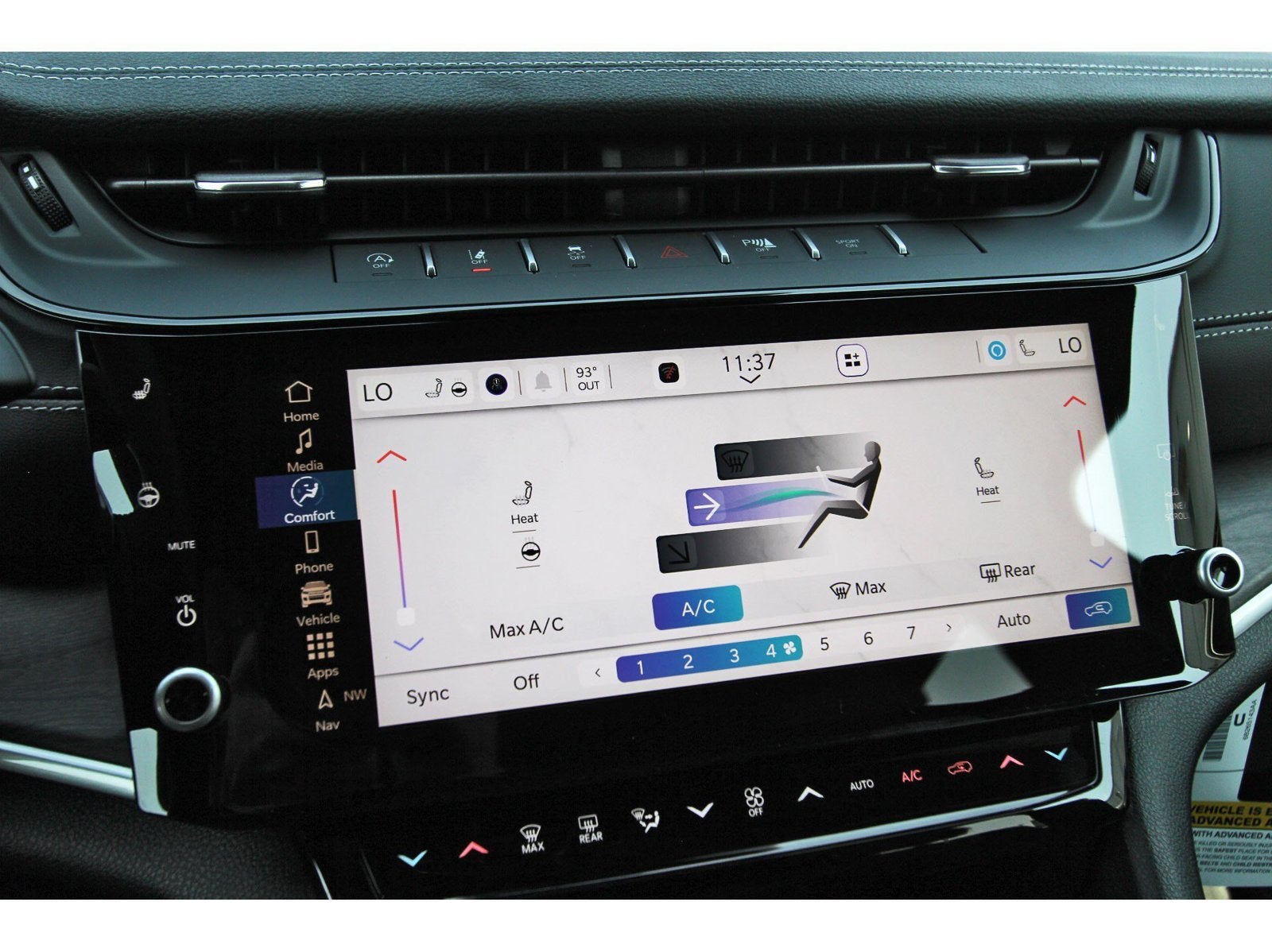 2027 Jeep Grand Cherokee Altitude Laredo 4x2 *Ltd Avail*