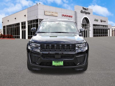 2027 Jeep Grand Cherokee Altitude Laredo 4x2 *Ltd Avail*