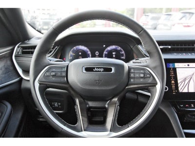 2027 Jeep Grand Cherokee Altitude Laredo 4x2 *Ltd Avail*