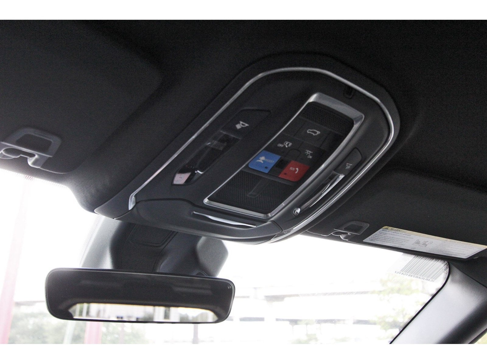 2027 Jeep Grand Cherokee Altitude Laredo 4x2 *Ltd Avail*