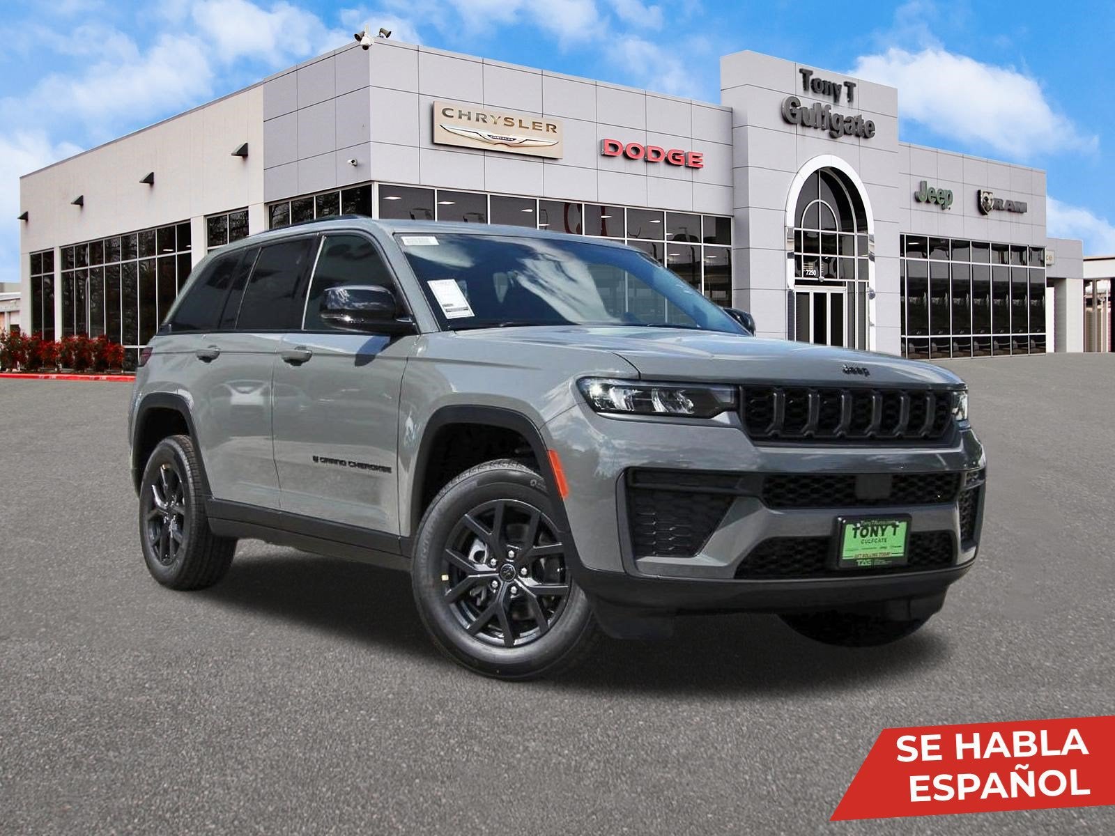 2027 Jeep Grand Cherokee Laredo Altitude 4x2 *Ltd Avail*