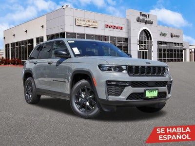 2027 Jeep Grand Cherokee Laredo Altitude 4x2 *Ltd Avail*