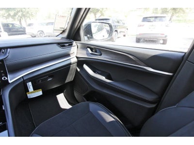 2027 Jeep Grand Cherokee Laredo Altitude 4x2 *Ltd Avail*