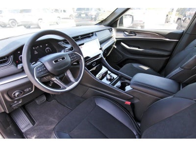 2027 Jeep Grand Cherokee Laredo Altitude 4x2 *Ltd Avail*