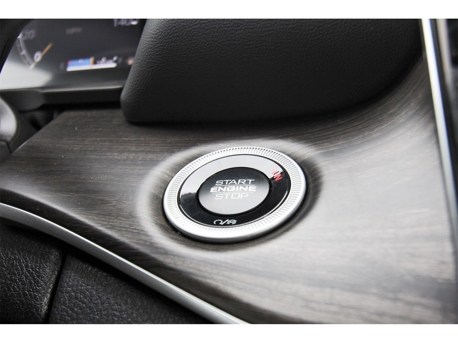 2025 Jeep Grand Cherokee Limited 4x2