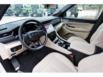 2025 Jeep Grand Cherokee Limited 4x2