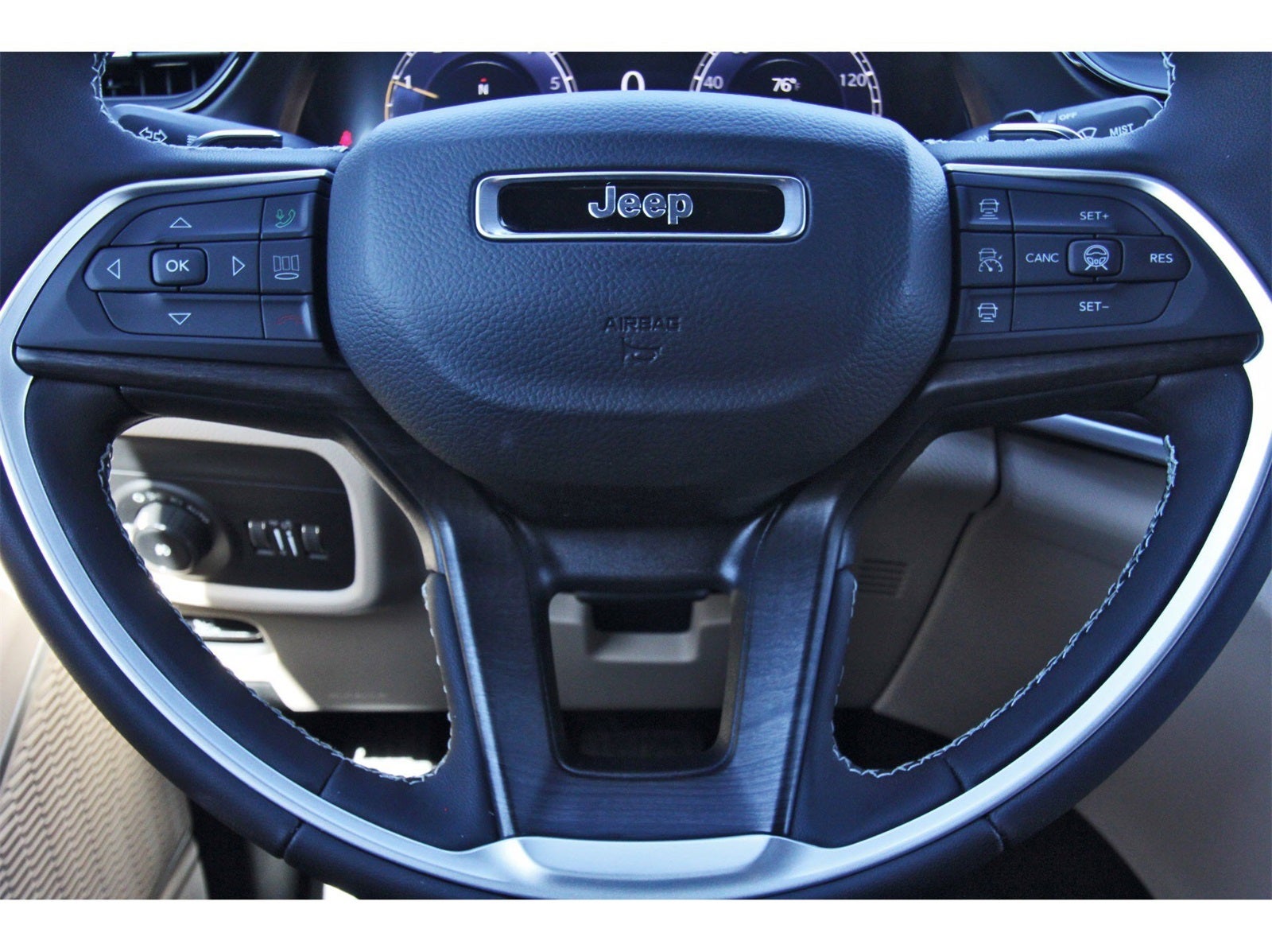 2026 Jeep Grand Cherokee Limited 4x2