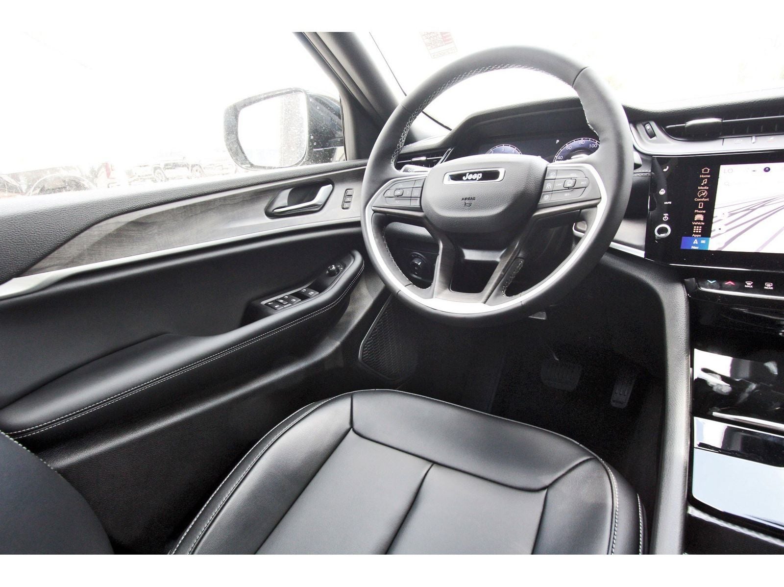 2026 Jeep Grand Cherokee Limited 4x2