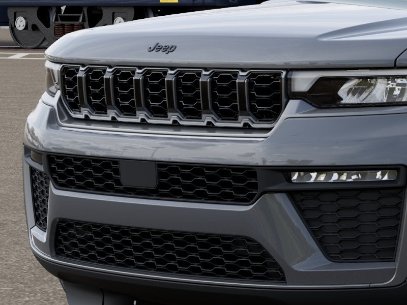 2027 Jeep Grand Cherokee Limited 4x2