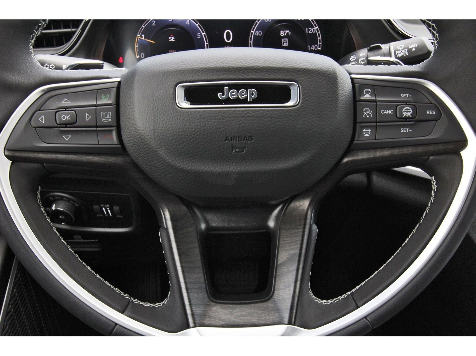 2026 Jeep Grand Cherokee Limited 4x2