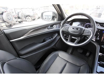 2027 Jeep Grand Cherokee Limited 4x2