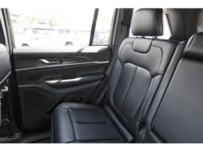 2027 Jeep Grand Cherokee Limited 4x2