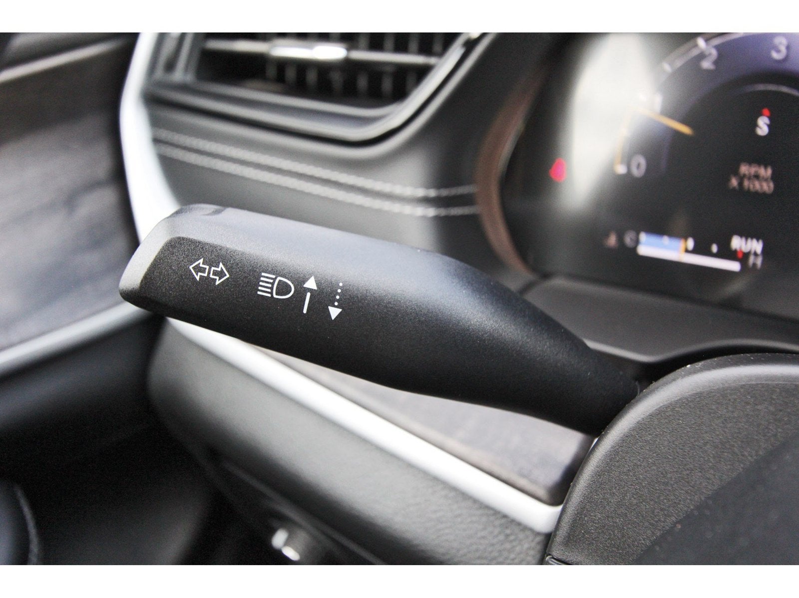 2027 Jeep Grand Cherokee Limited 4x2