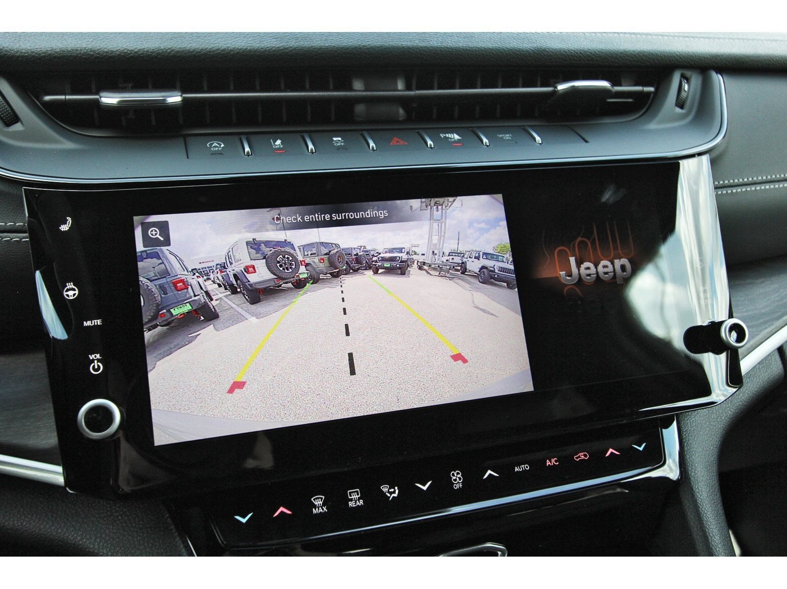 2027 Jeep Grand Cherokee Limited 4x2