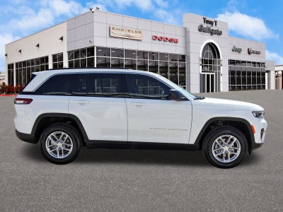 2024 Jeep Grand Cherokee Laredo X 4x4