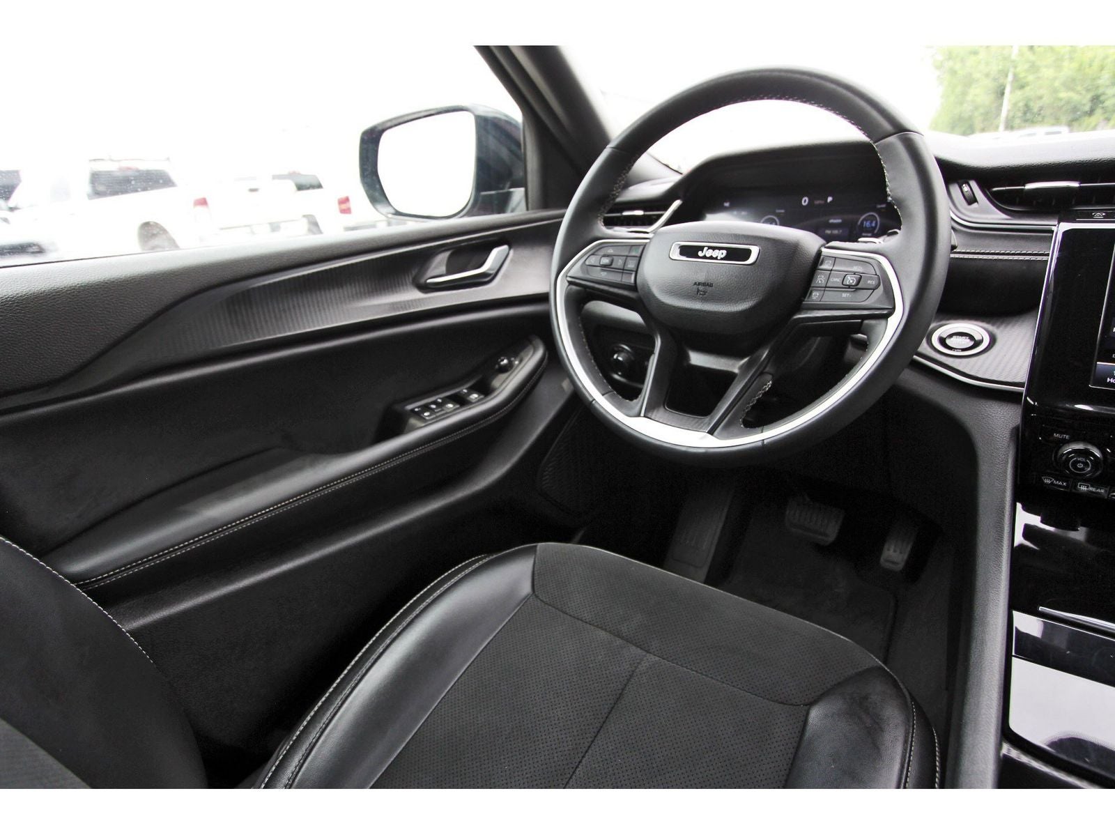 2024 Jeep Grand Cherokee Altitude
