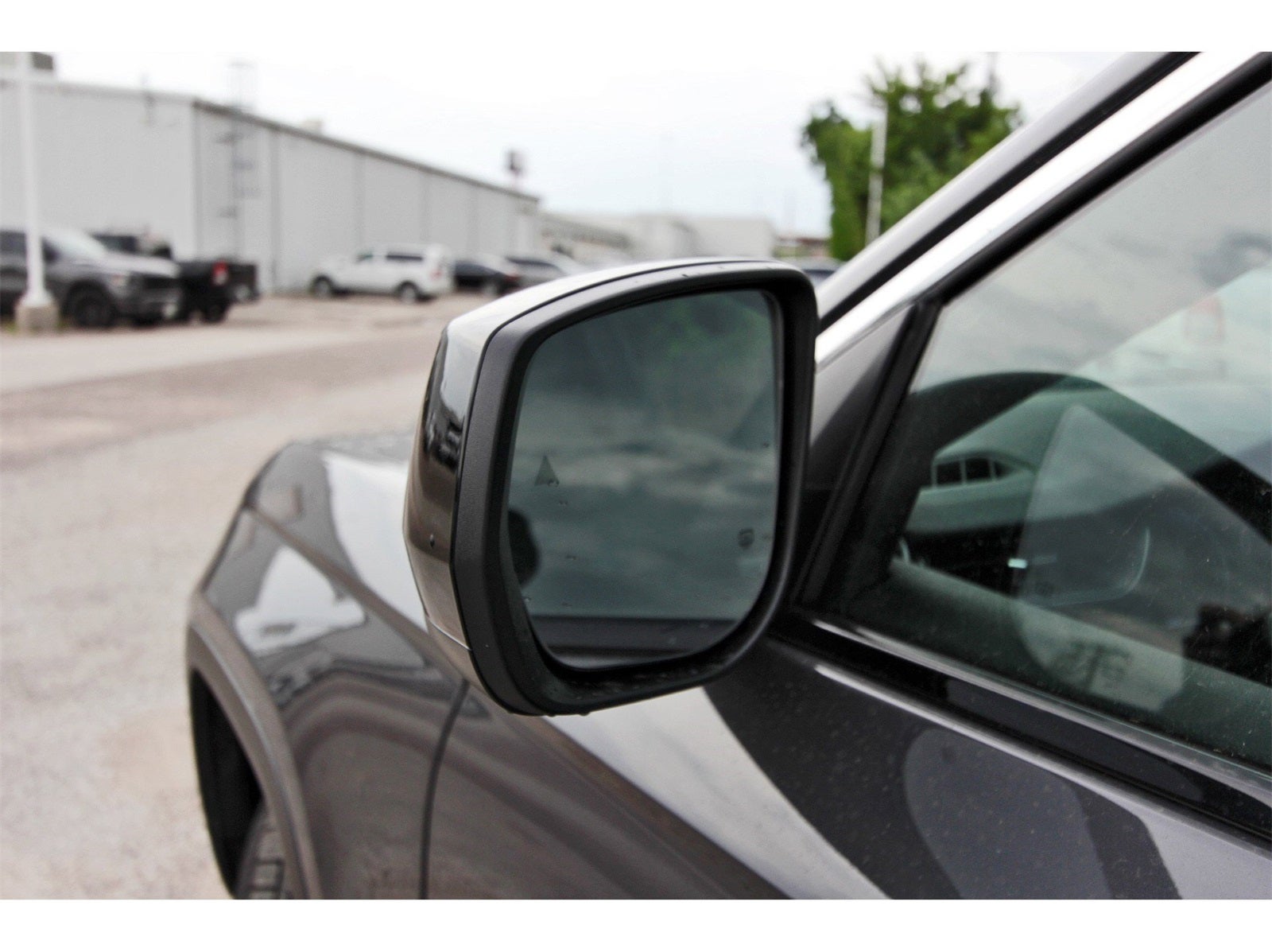 2025 Jeep Grand Cherokee L Laredo X 4x2