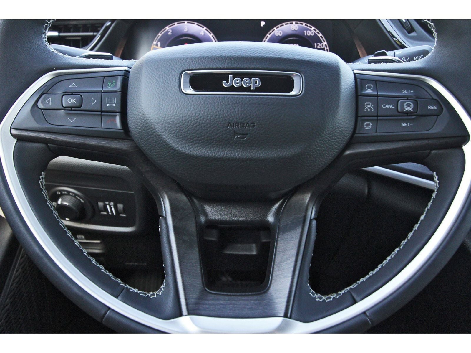 2026 Jeep Grand Cherokee L Laredo Altitude 4x2