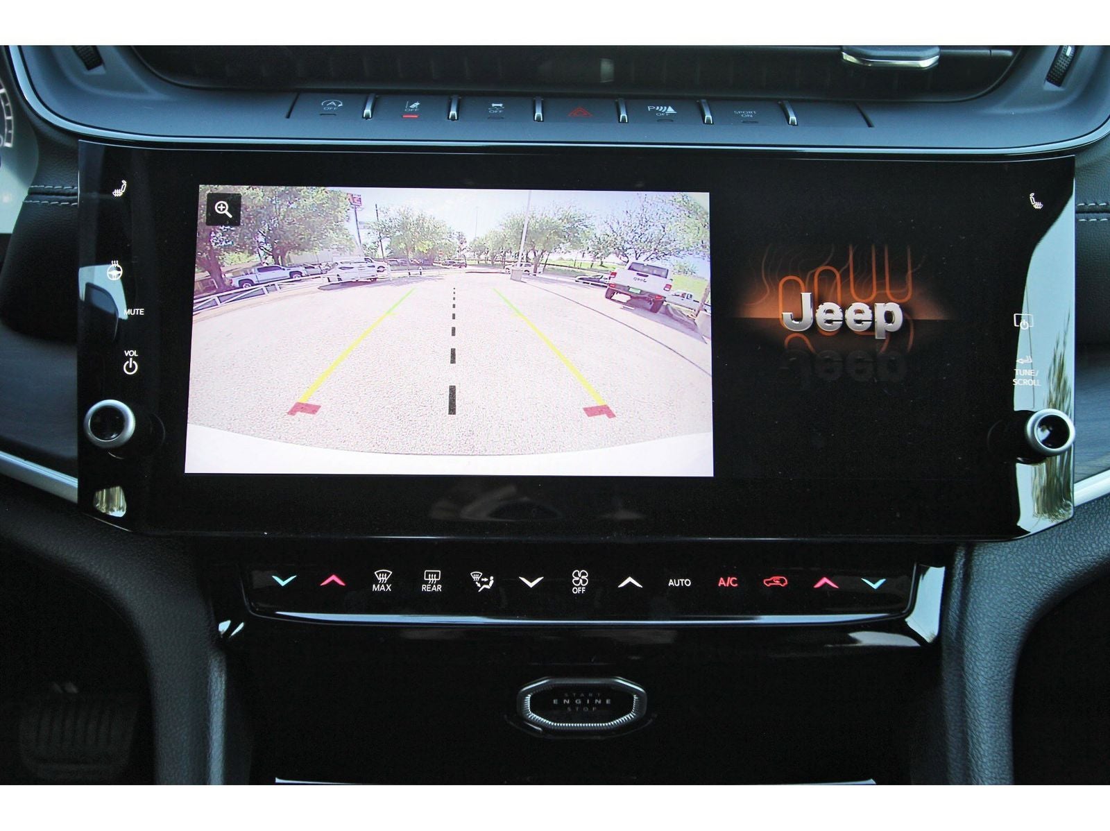 2026 Jeep Grand Cherokee L Laredo Altitude 4x2