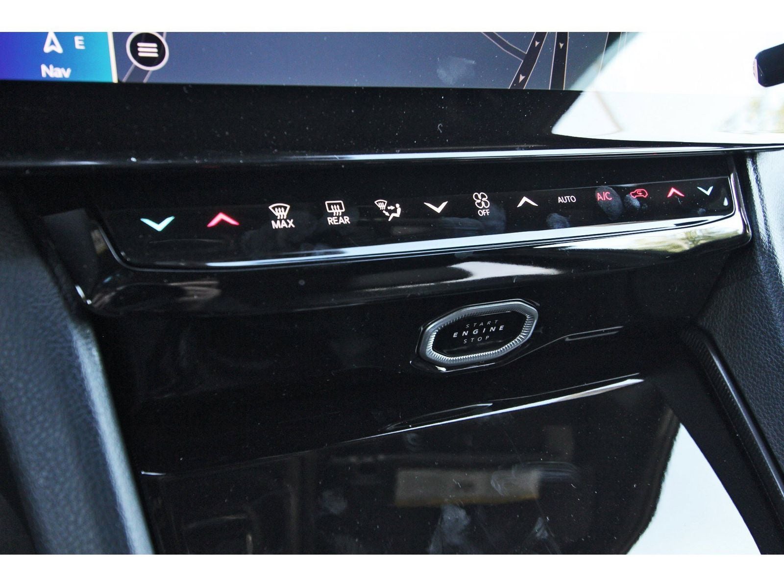 2026 Jeep Grand Cherokee L Laredo Altitude 4x2