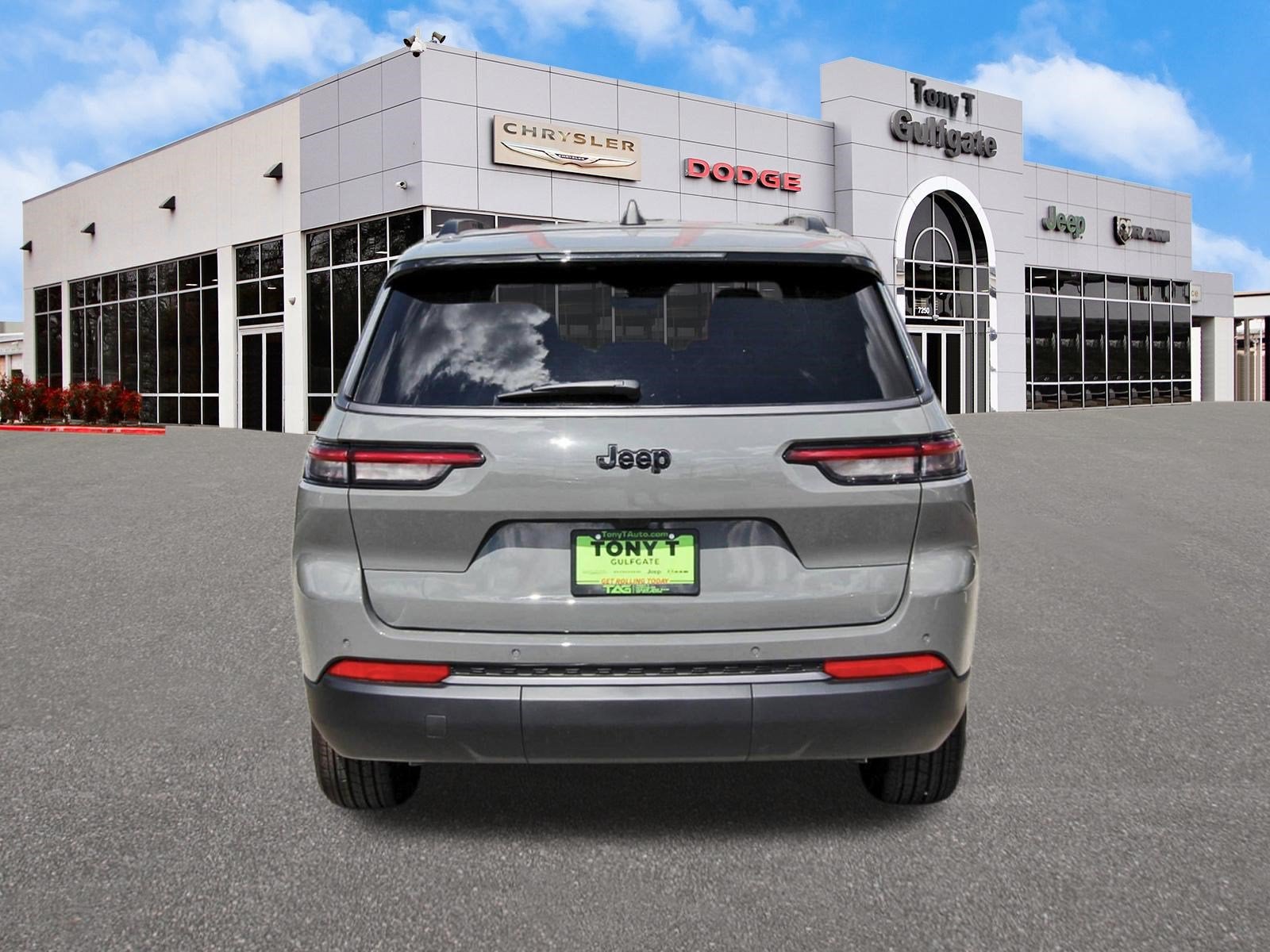 2027 Jeep Grand Cherokee L Laredo Altitude 4x2 *Ltd Avail*
