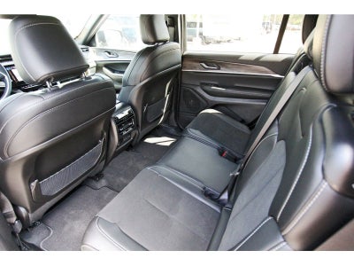 2027 Jeep Grand Cherokee L Laredo Altitude 4x2 *Ltd Avail*