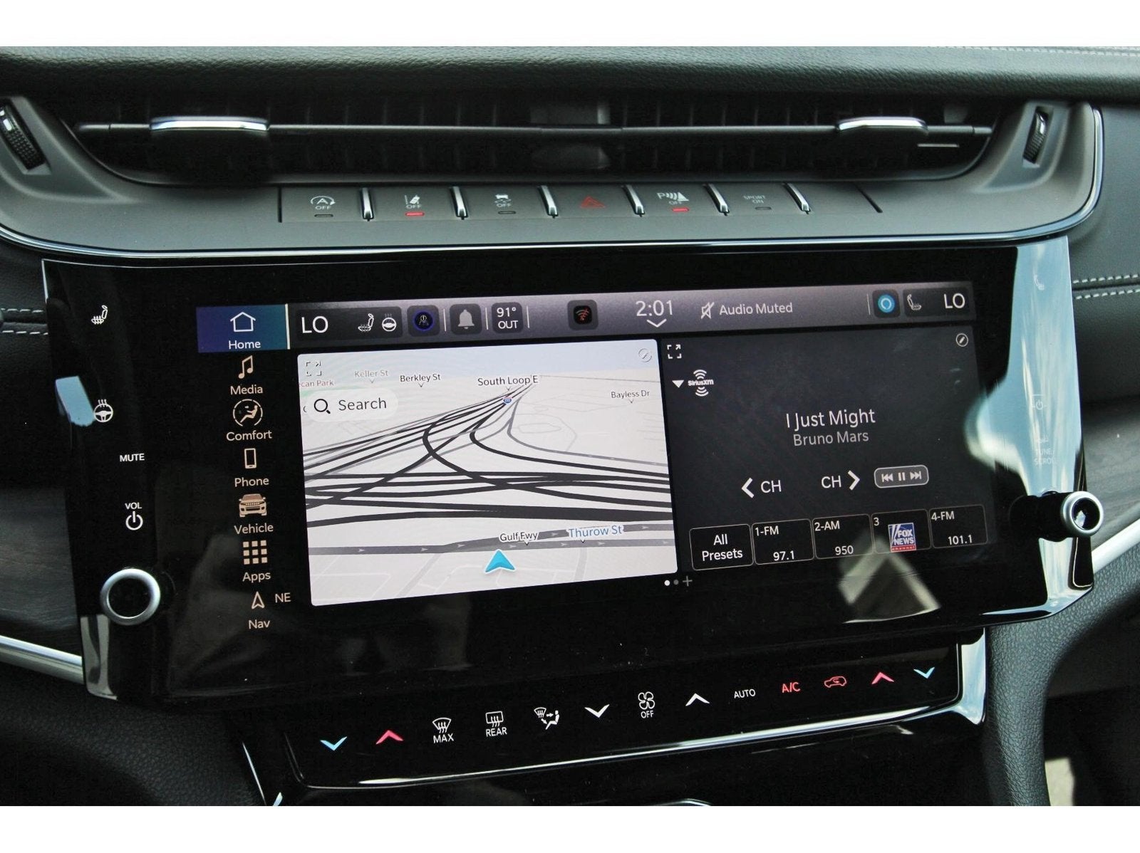 2027 Jeep Grand Cherokee L Laredo Altitude 4x2 *Ltd Avail*