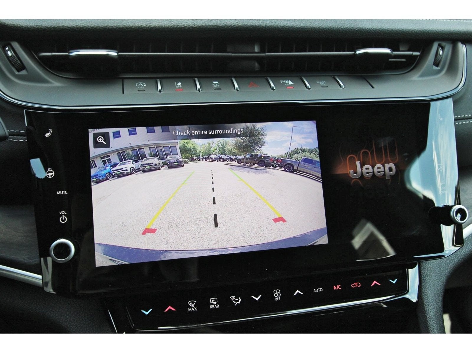 2027 Jeep Grand Cherokee L Laredo Altitude 4x2 *Ltd Avail*
