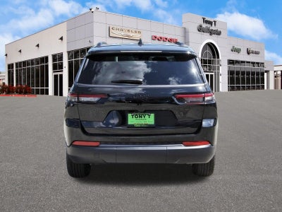 2027 Jeep Grand Cherokee L Laredo Altitude 4x2 *Ltd Avail*