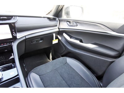 2026 Jeep Grand Cherokee L Laredo Altitude 4x2