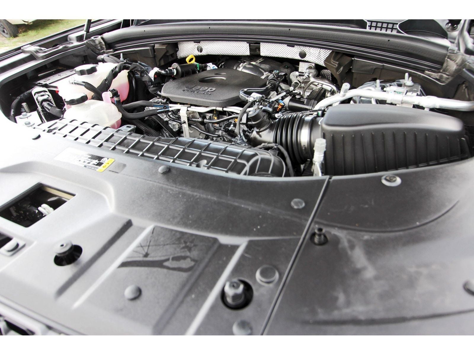 2026 Jeep Grand Cherokee L Altitude Laredo 4x2