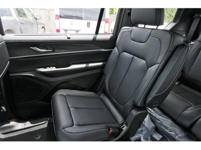 2025 Jeep Grand Cherokee L Limited 4x2