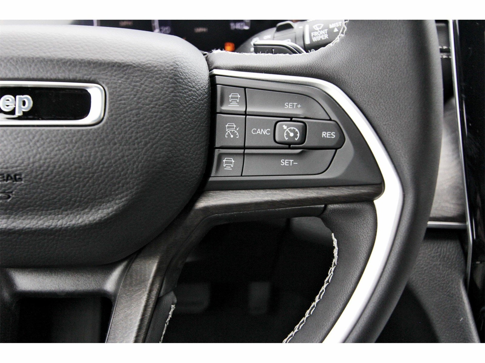 2025 Jeep Grand Cherokee L Limited 4x2