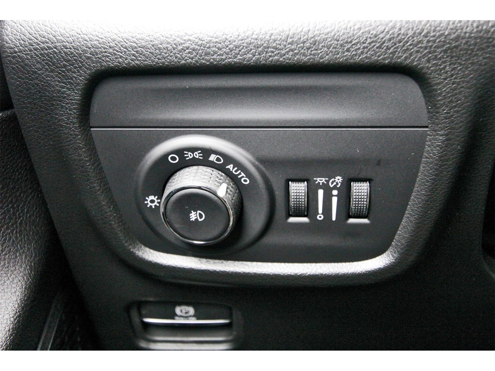 2025 Jeep Grand Cherokee L Limited 4x2