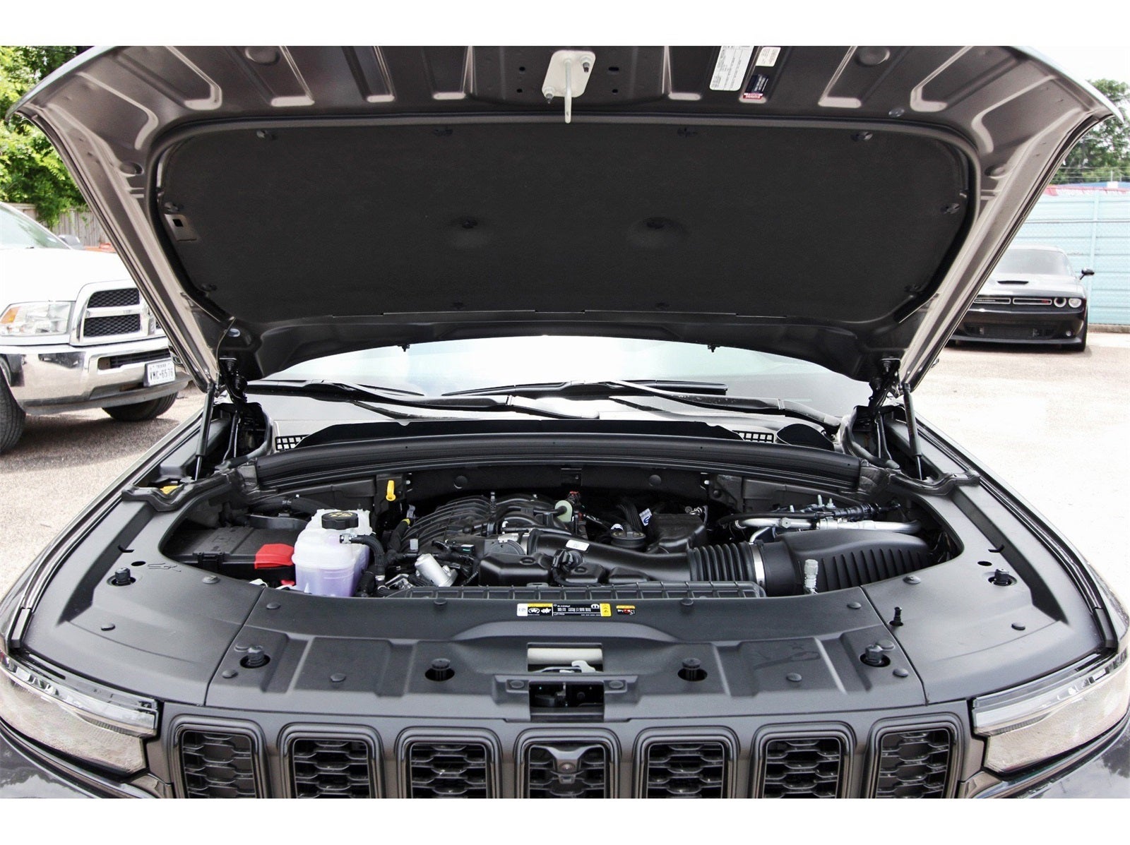 2025 Jeep Grand Cherokee L Limited 4x2