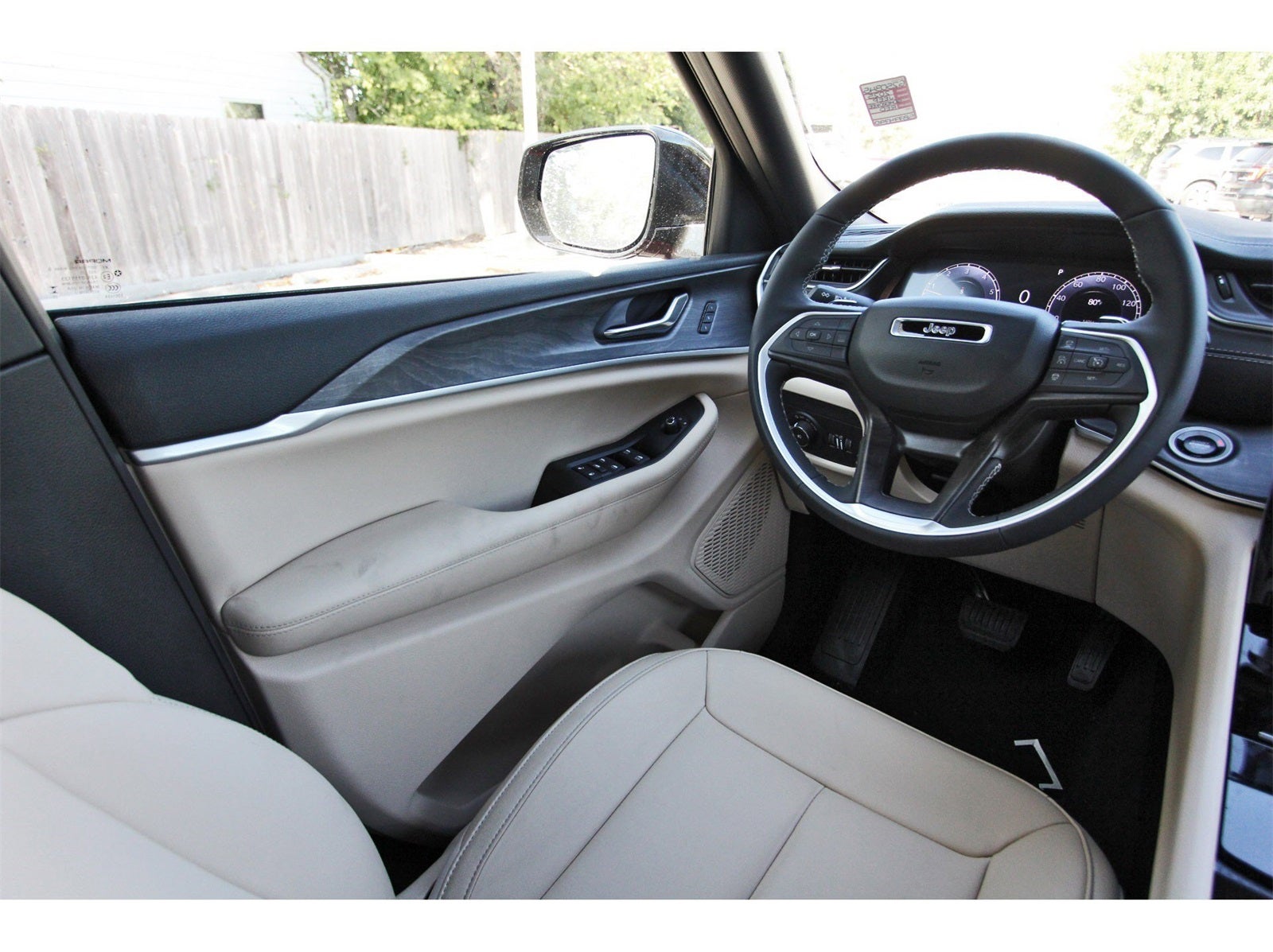 2025 Jeep Grand Cherokee L Limited 4x2