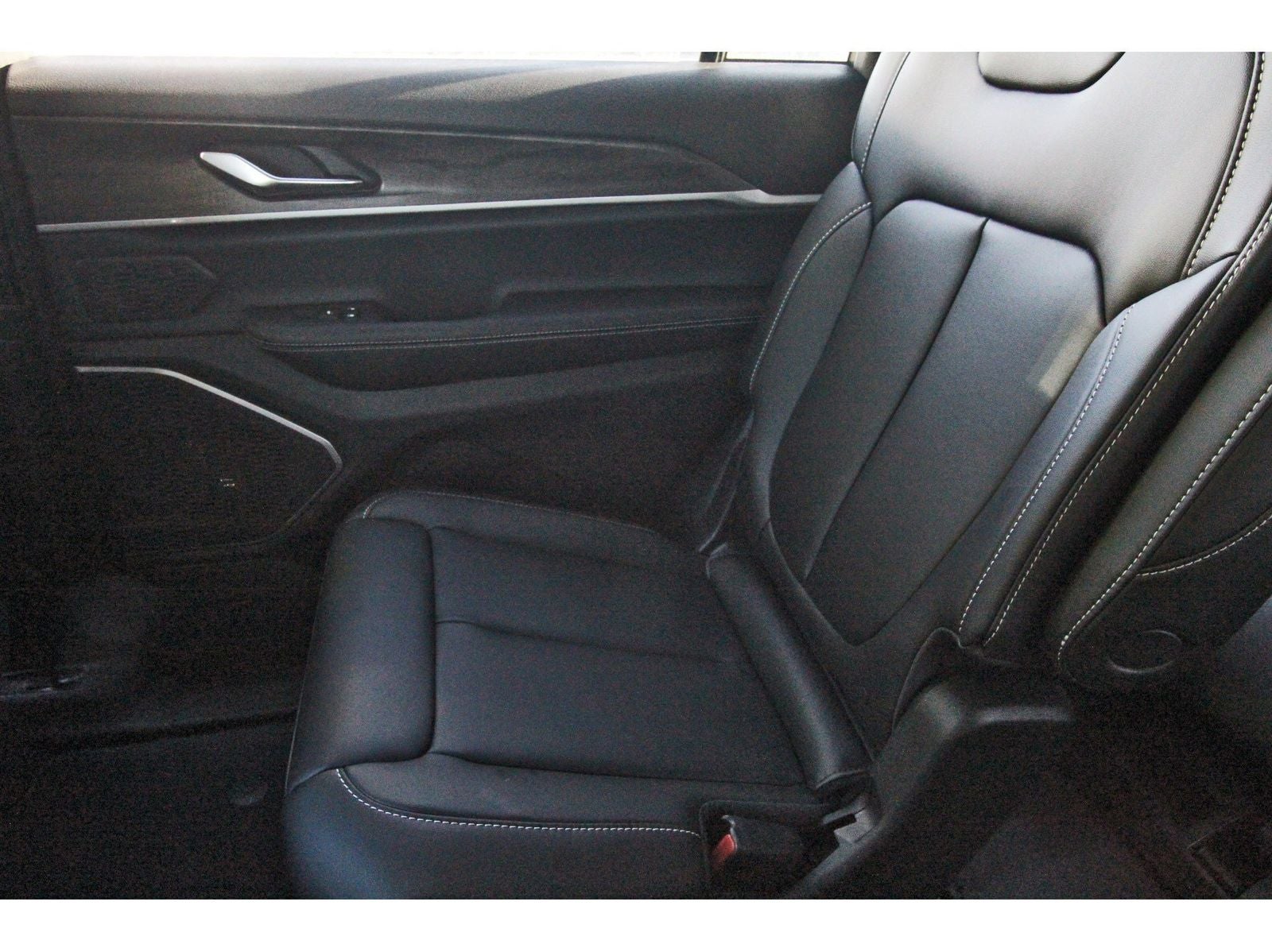 2026 Jeep Grand Cherokee L Limited 4x2