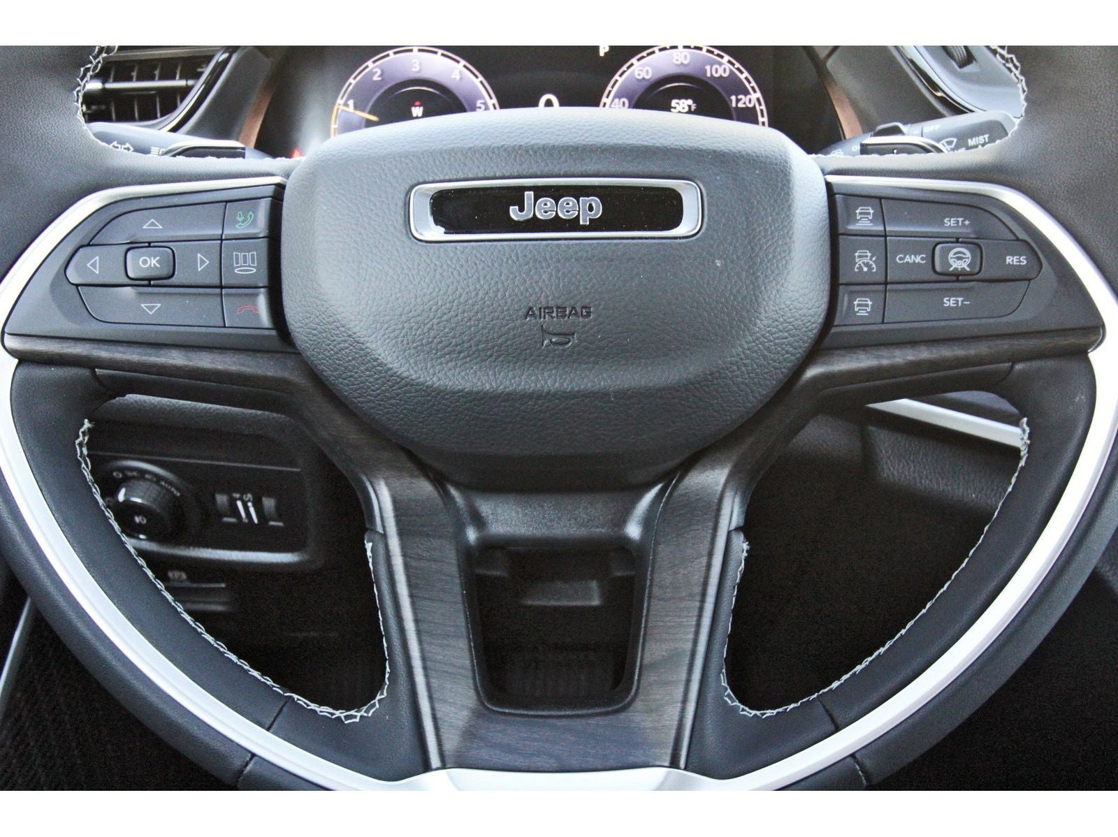 2026 Jeep Grand Cherokee L Limited 4x2