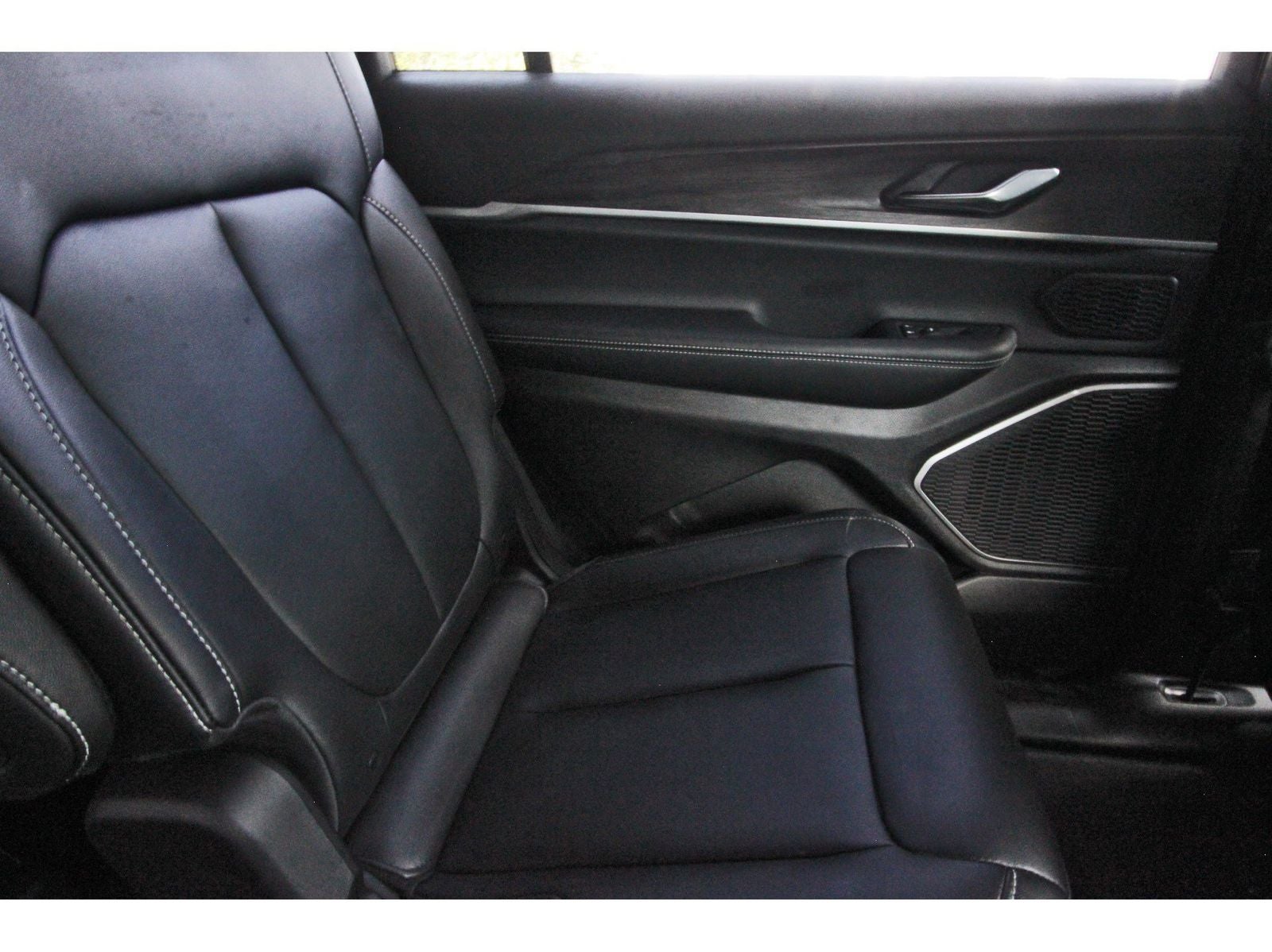 2026 Jeep Grand Cherokee L Limited 4x2