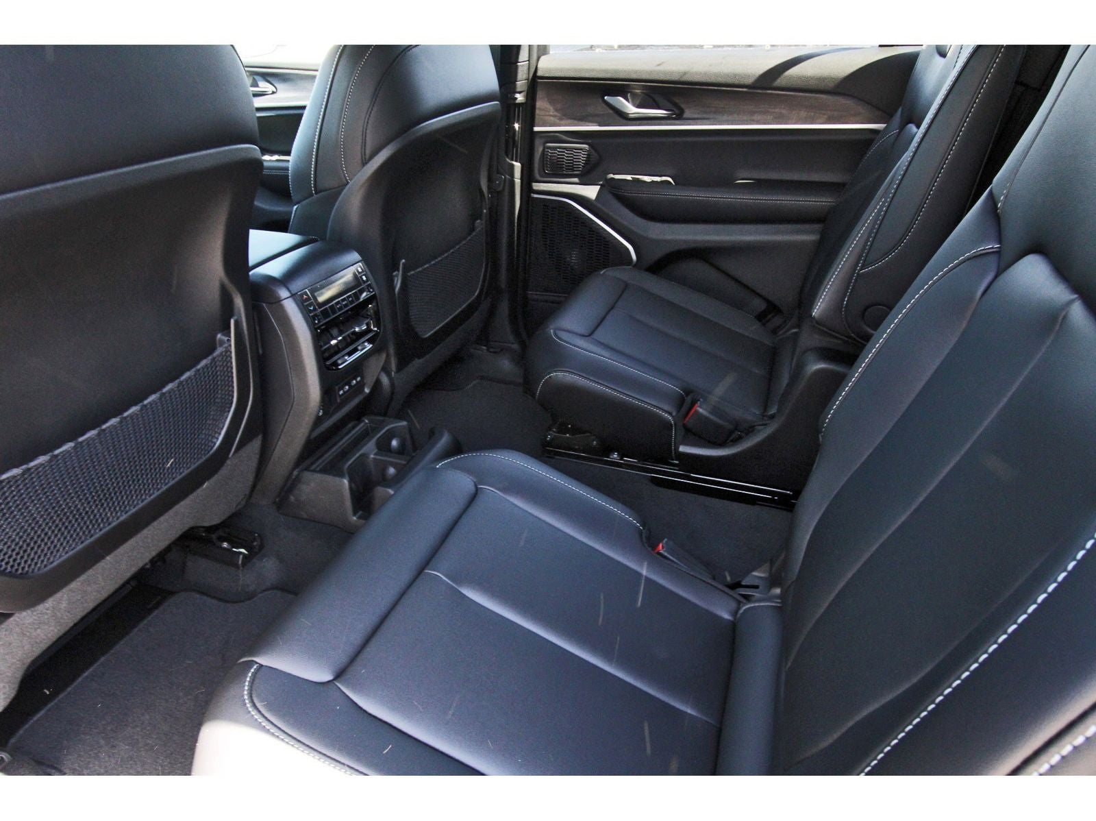 2026 Jeep Grand Cherokee L Limited 4x2