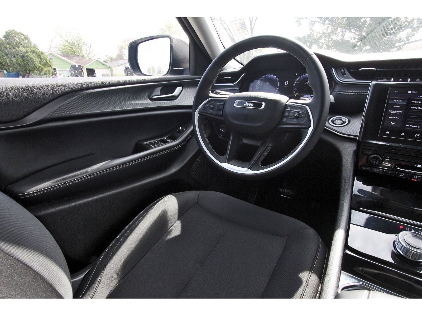 2023 Jeep Grand Cherokee L Laredo