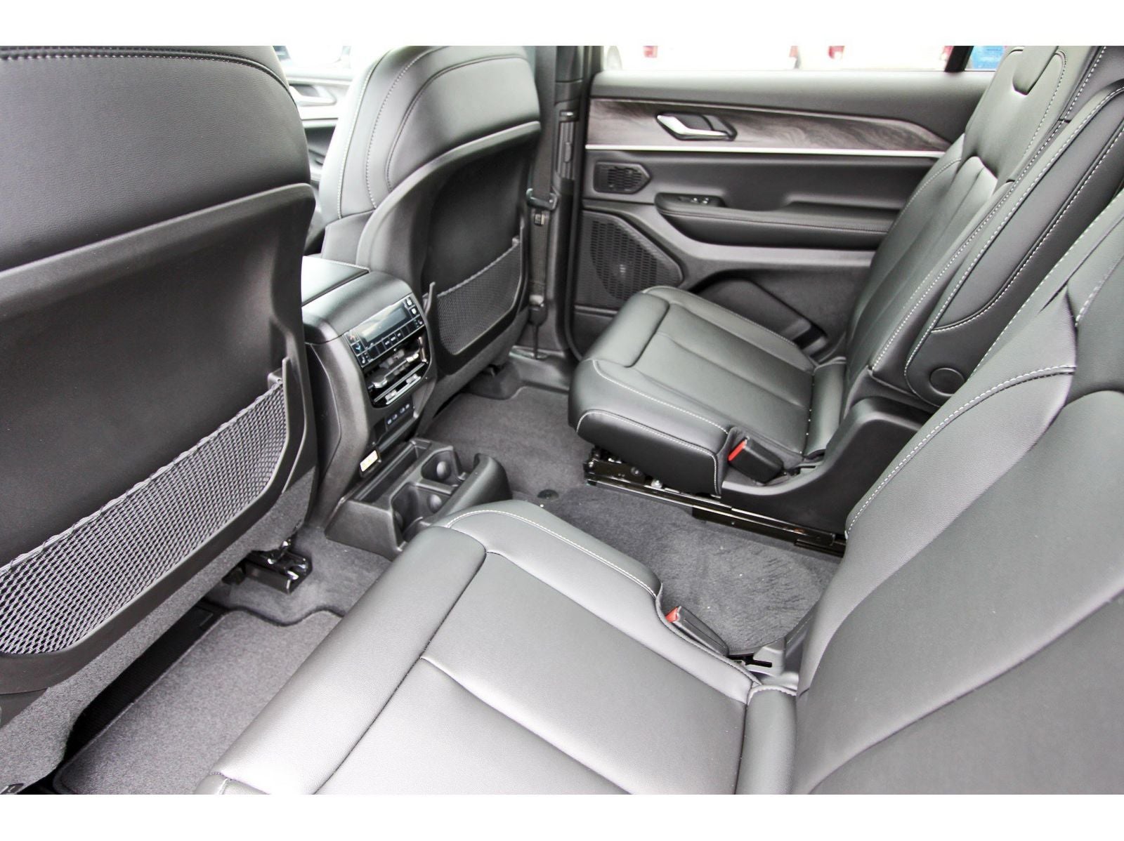 2026 Jeep Grand Cherokee L Limited 4x4