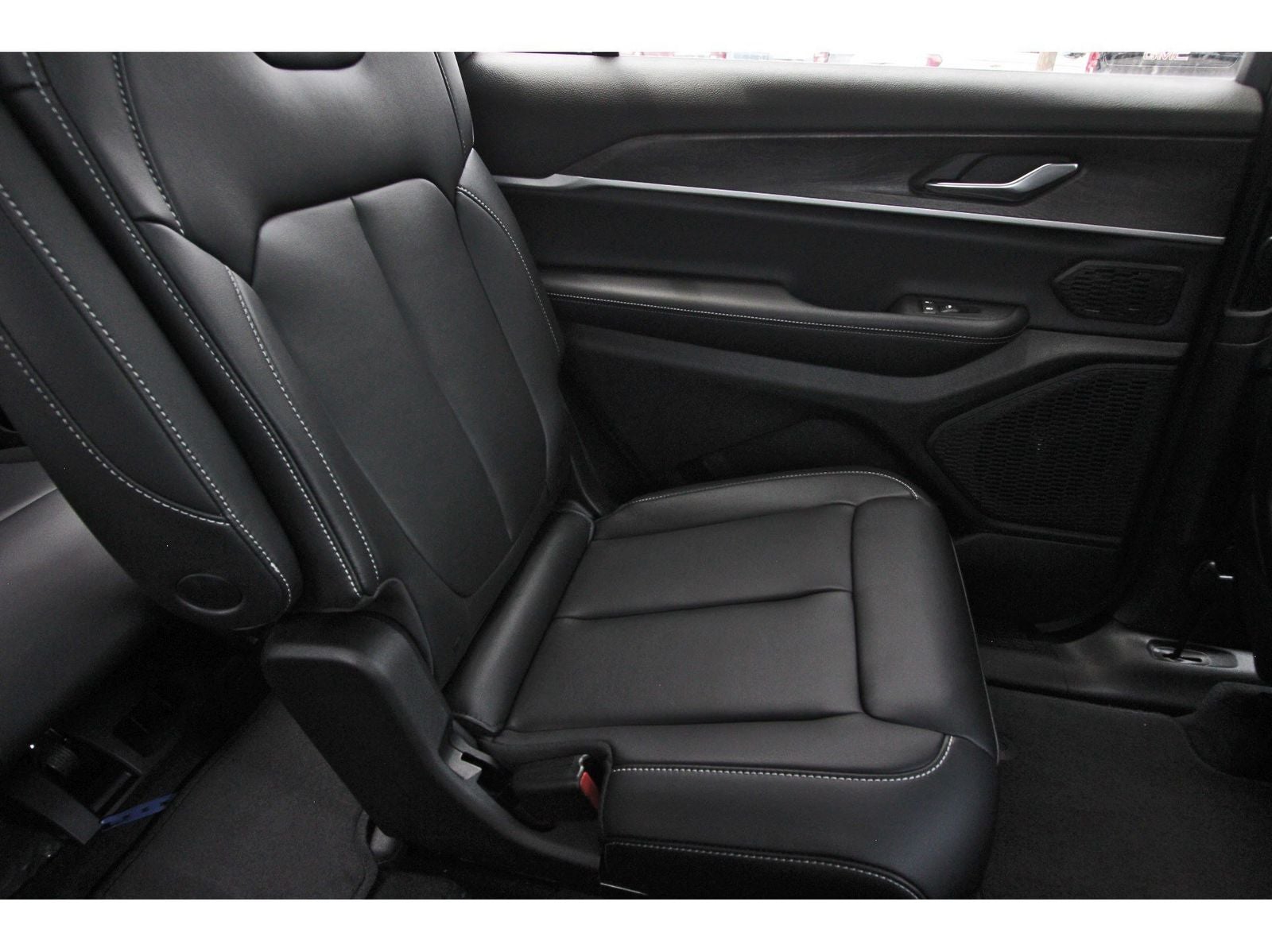 2026 Jeep Grand Cherokee L Limited 4x4