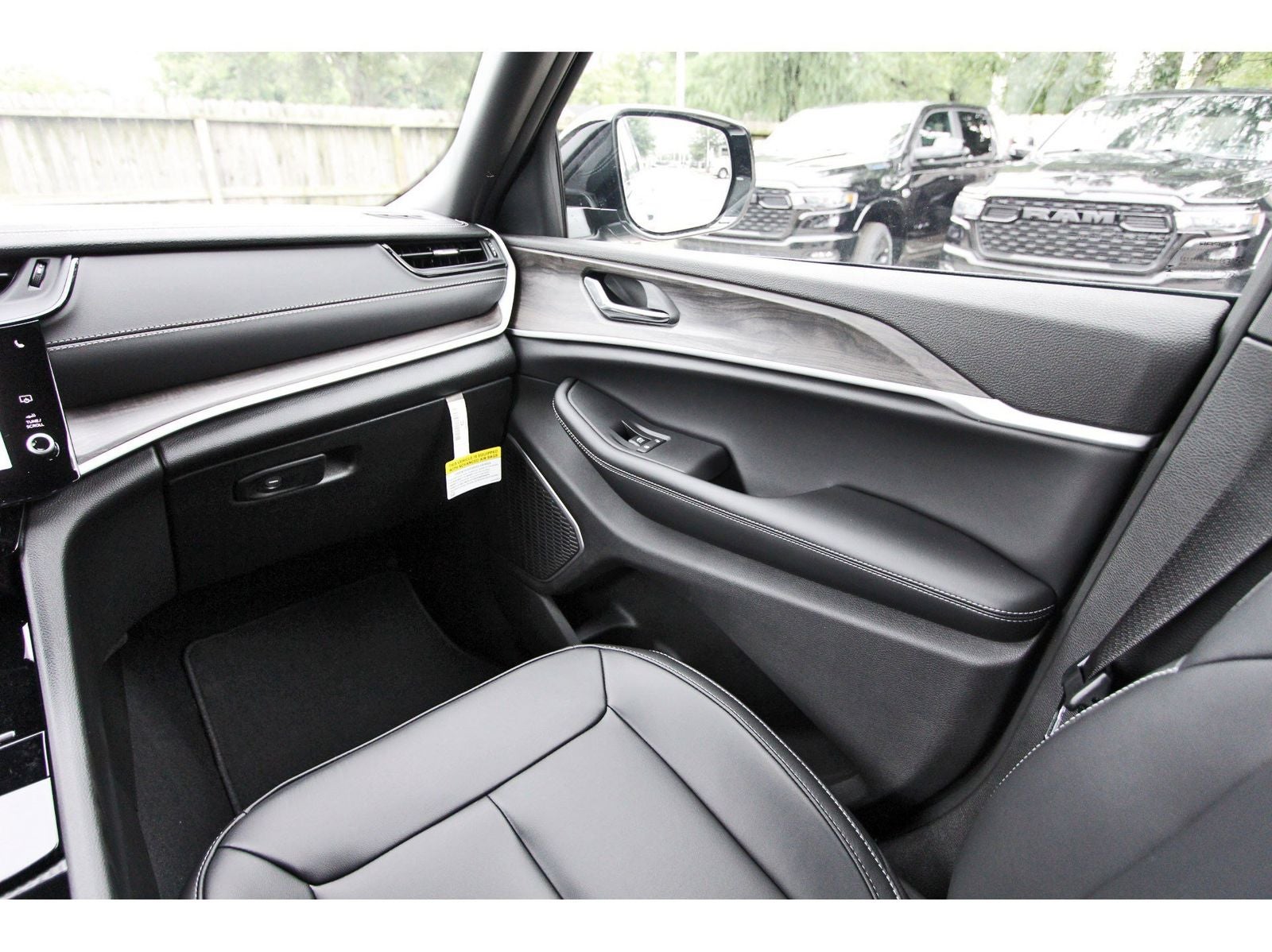 2026 Jeep Grand Cherokee L Limited 4x4