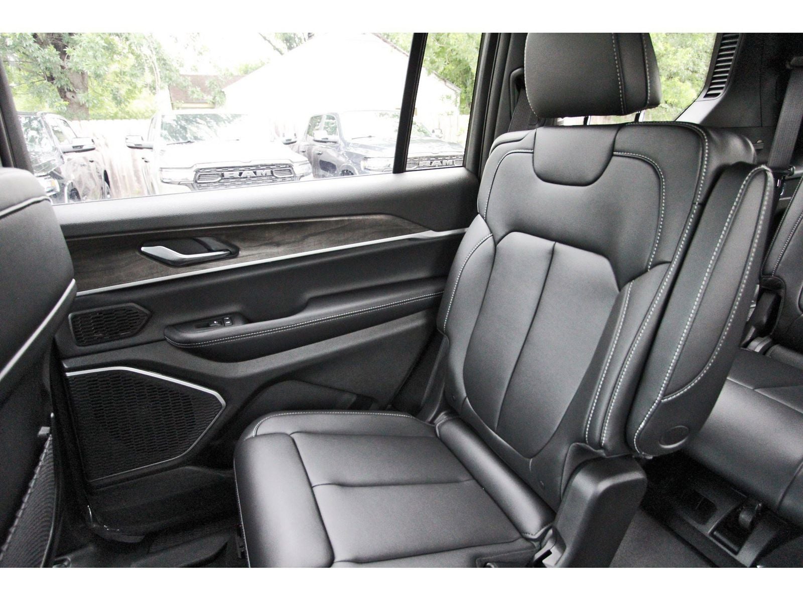 2026 Jeep Grand Cherokee L Limited 4x4