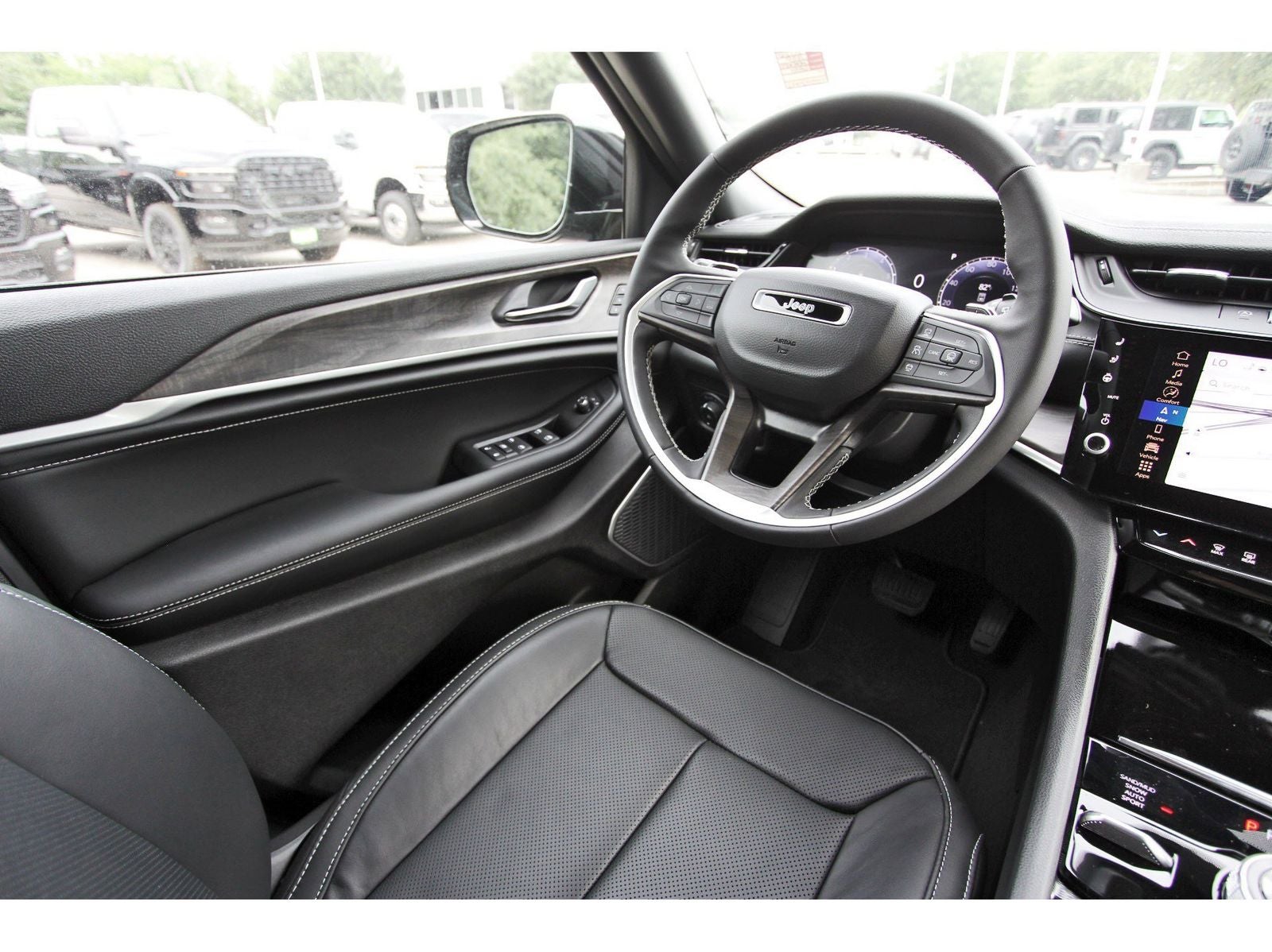 2026 Jeep Grand Cherokee L Limited Reserve 4x4