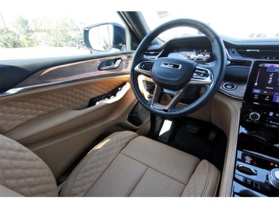 2025 Jeep Grand Cherokee L Summit Reserve 4x4